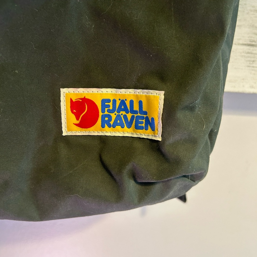 Fjallraven vardag 25 olive green used once or twice only!